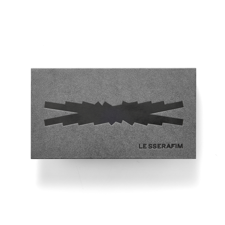 [Pre-order] LE SSERAFIM - Binder / LE SSERAFIM's Coin album Edition
